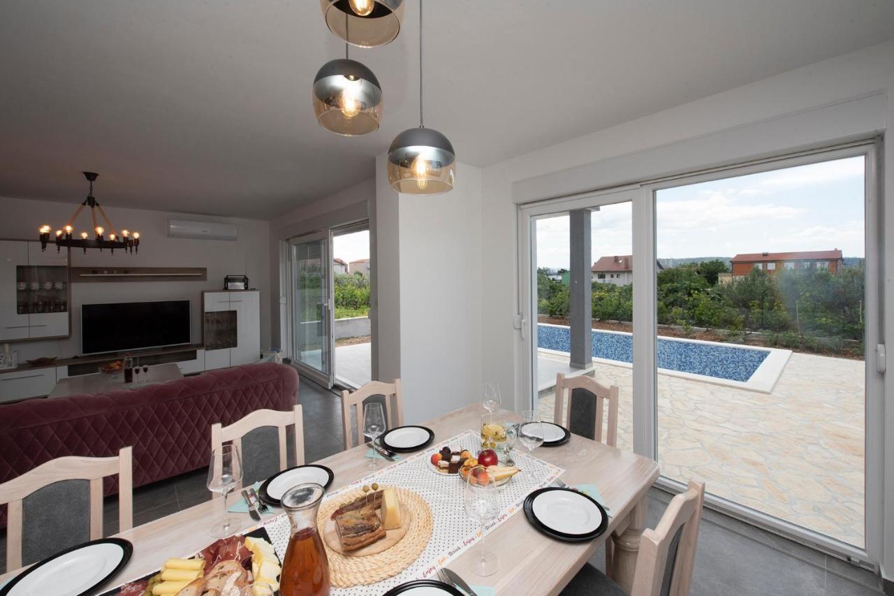 Villa Fidelissima Kaštela Екстериор снимка