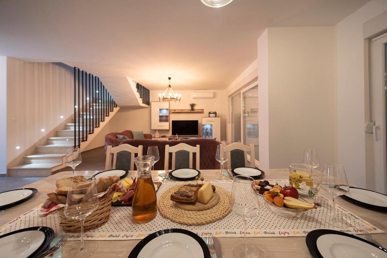 Villa Fidelissima Kaštela Екстериор снимка