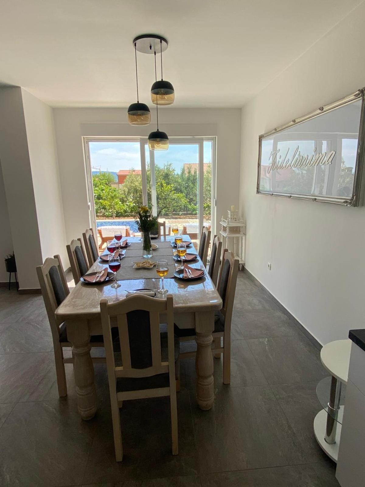 Villa Fidelissima Kaštela Екстериор снимка